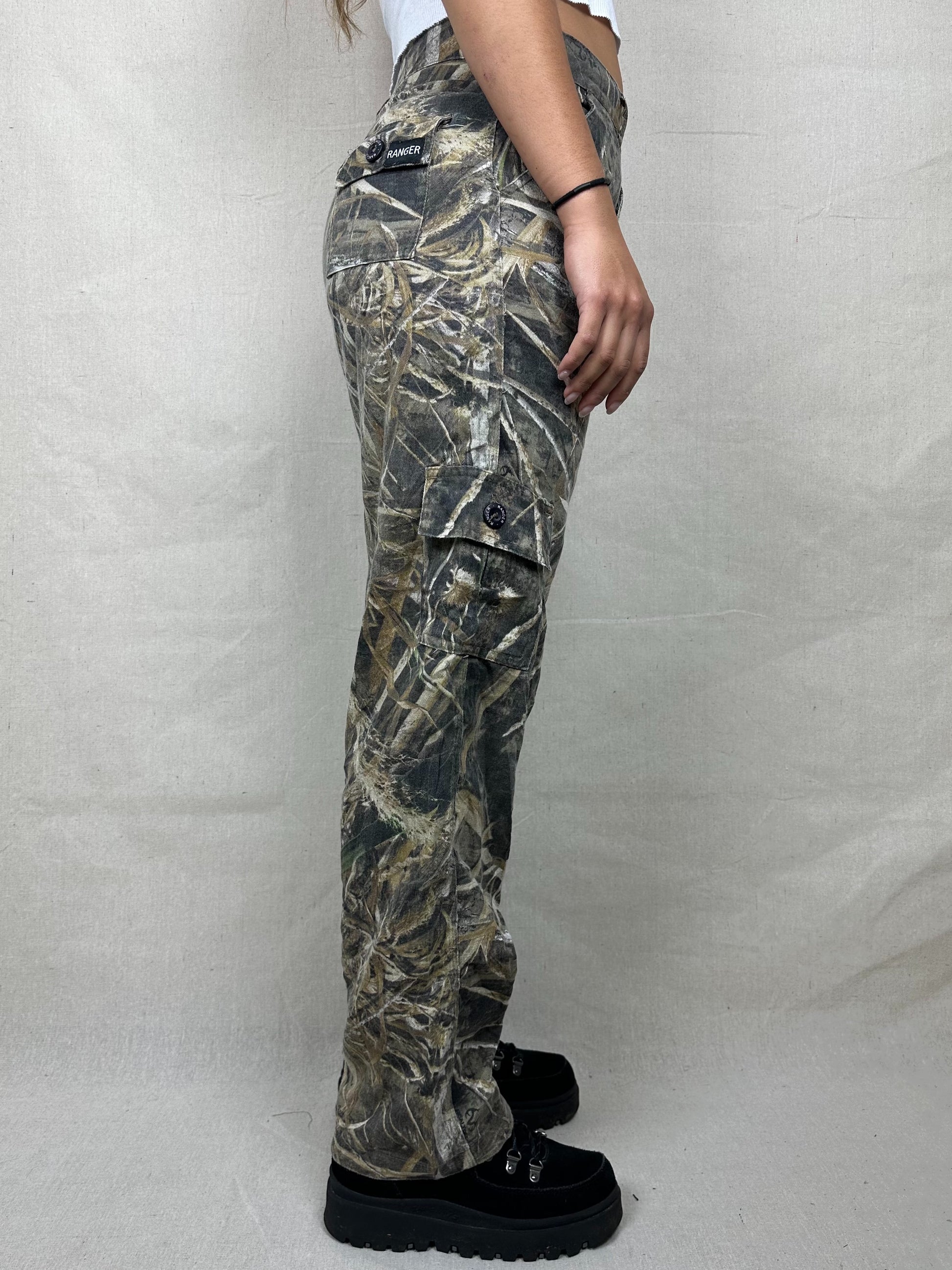 Women's XL Vintage Camouflage Jogger Pants. (6 Pack) (XL Pants