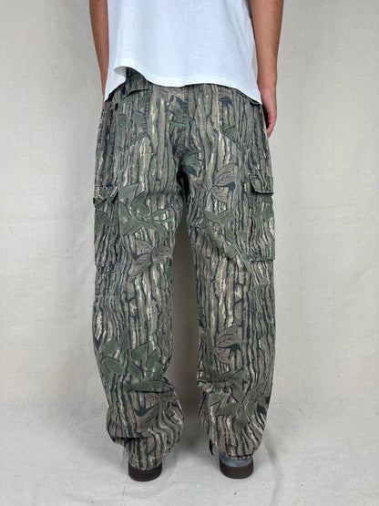 90's Realtree Camo USA Made Vintage Cargo Pants Size 35x31