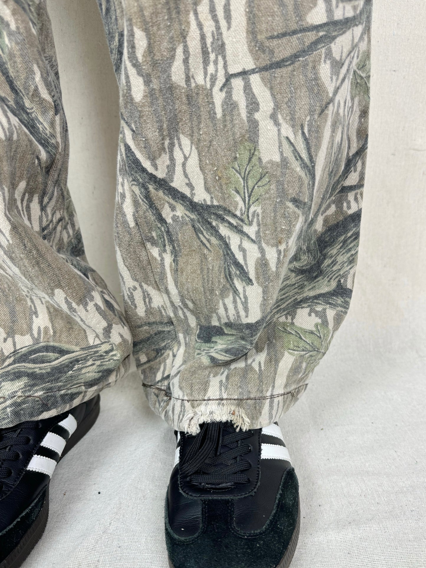 90's Realtree Camo Vintage Cargo Pants Size 31x27