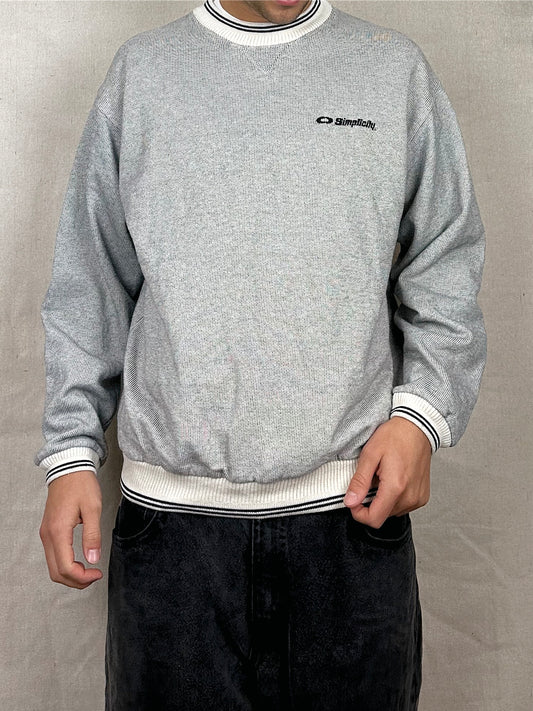 90's Simplicity Embroidered Vintage Sweatshirt Size