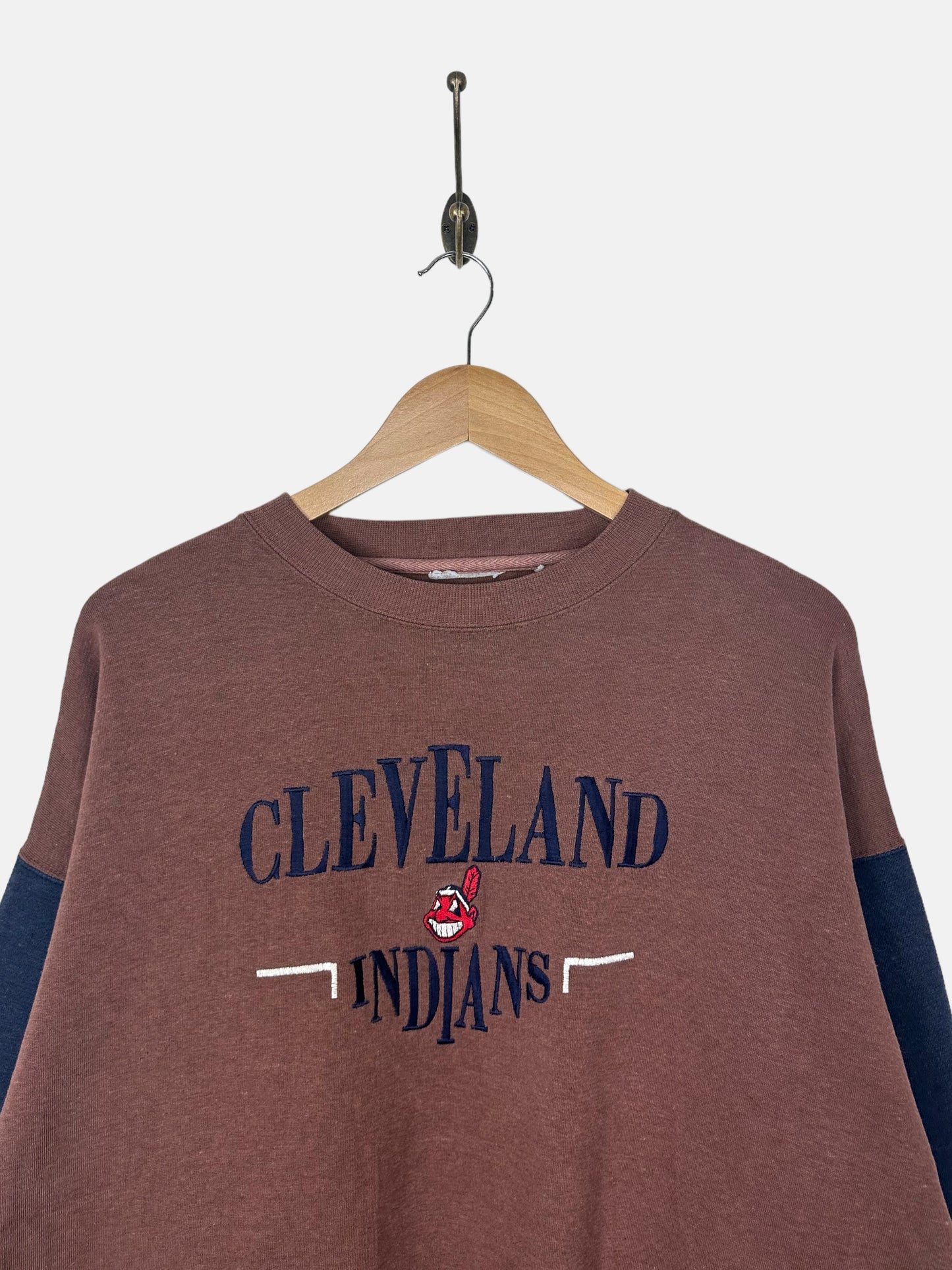 90's Cleveland Indians MLB Embroidered Vintage Sweatshirt Size L-XL