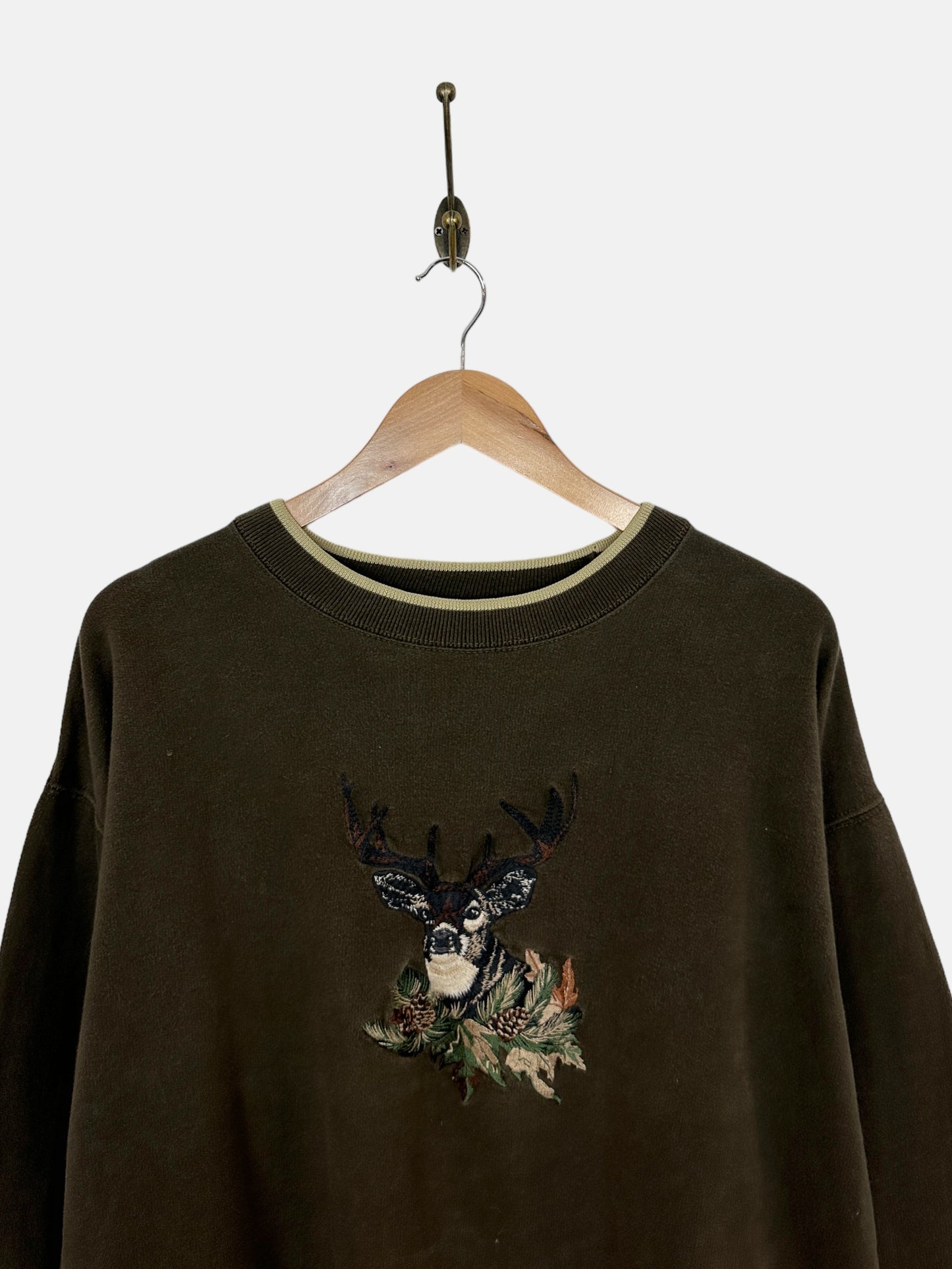 90's Deer Embroidered Vintage Sweatshirt Size M