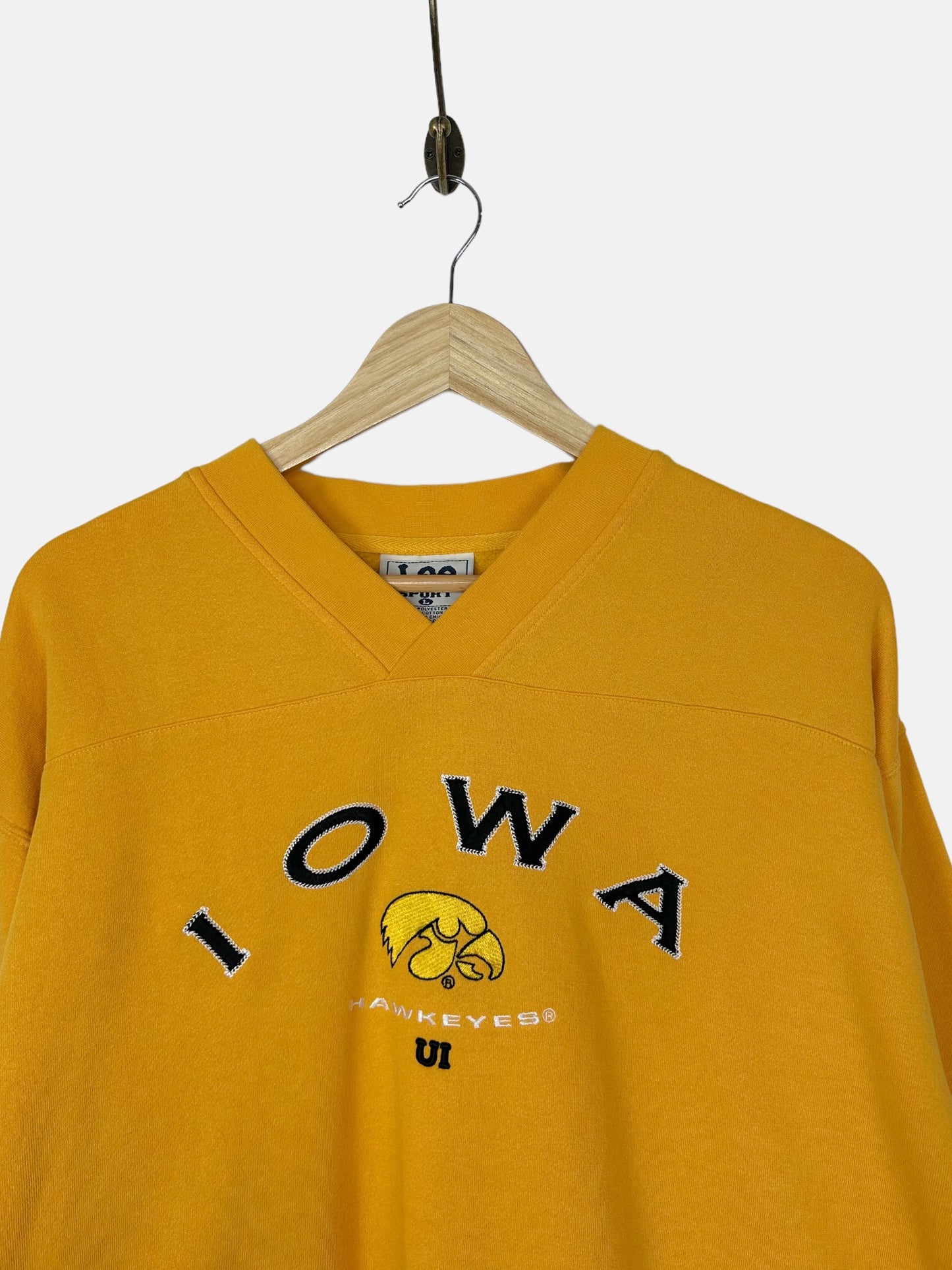 90's Iowa Hawkeyes Embroidered Vintage Sweatshirt Size L