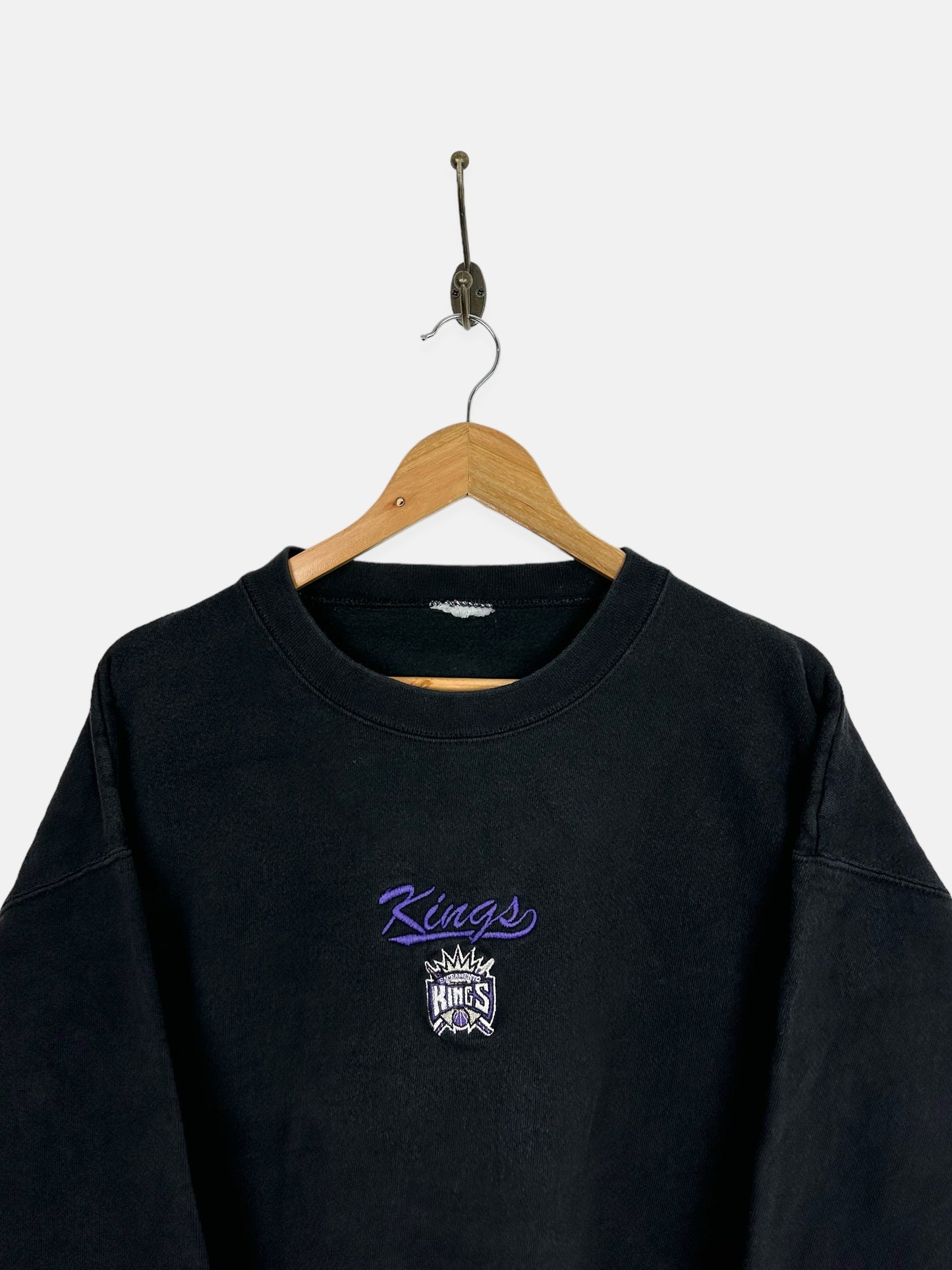 90's Sacramento Kings NBA Embroidered Vintage Sweatshirt Size M